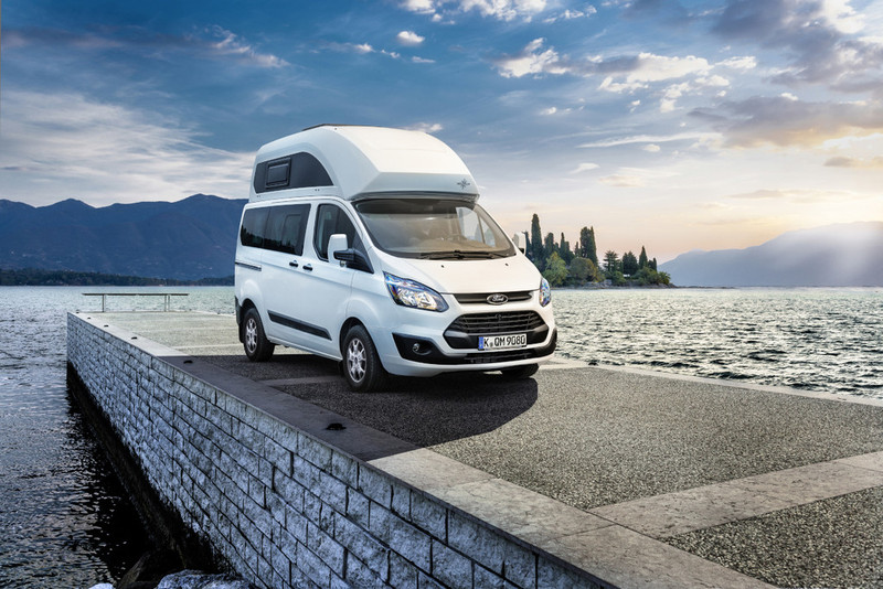Illustration for article titled This Ingeniously Packaged Camper Packs Four People In A Tiny Van